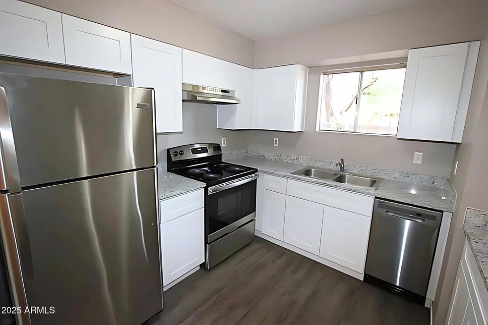 1741 E Pepper Cir unit 1, Mesa, AZ 85203 - photo 1