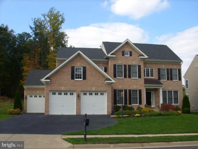 3617 Stonewall Manor Dr, Triangle, VA 22172 - photo 1