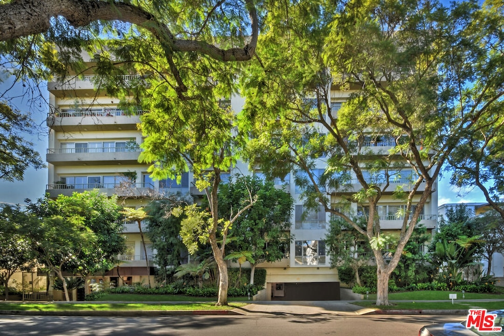 Sold $1,763,000 • Co-Listing Agent