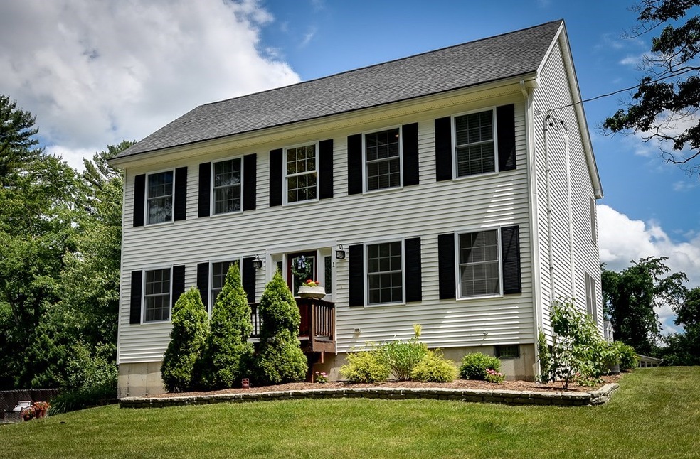 1 Pine Oak St, Holliston, MA 01746 - photo 1