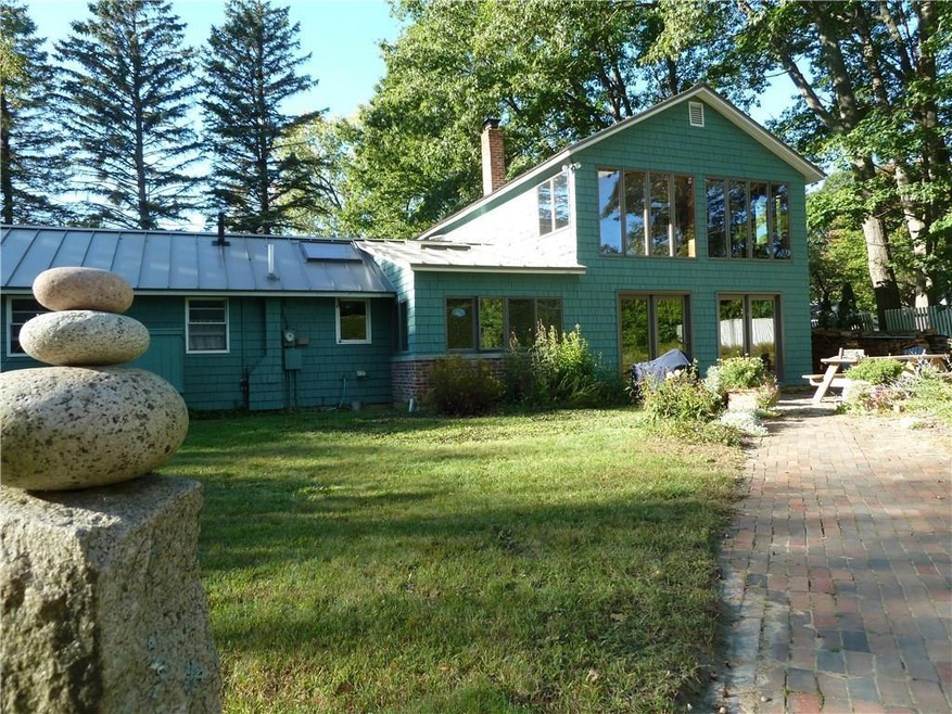 Welcome to this perfect hideaway...