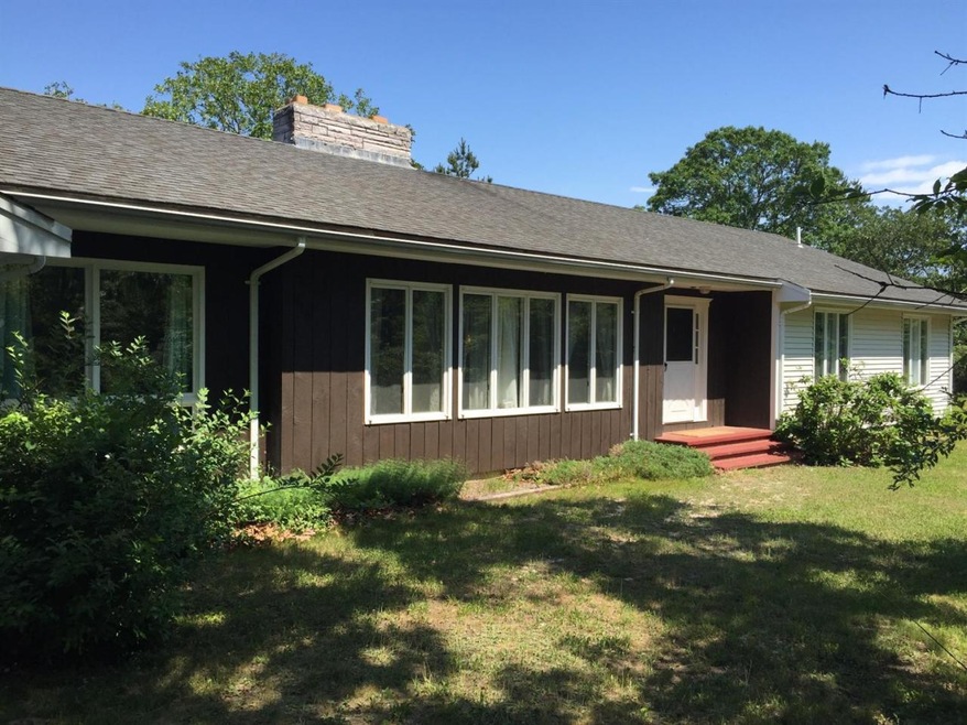 134 Oak Ln, Vineyard Haven, MA 02568 - photo 1