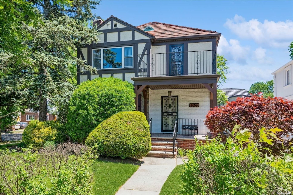 75-03 195th St, Fresh Meadows, NY 11366 - photo 1