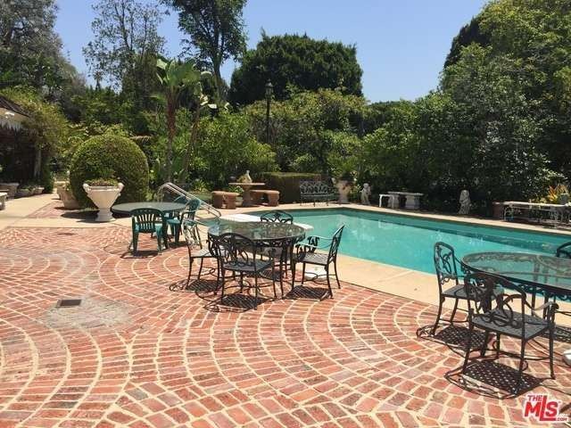 901 Benedict Canyon Dr, Beverly Hills, CA 90210 - photo 1