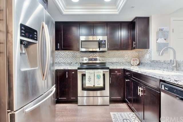 Beautifully updated kitchen
