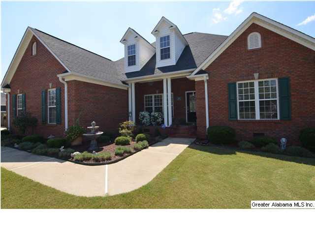 Welcome home to 202 Saint Andrews in Rainbow City,