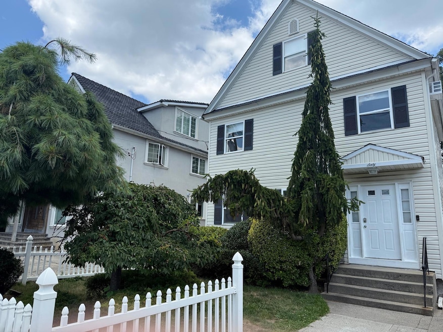 60 Columbia Ave, Cedarhurst, NY 11516 - photo 1