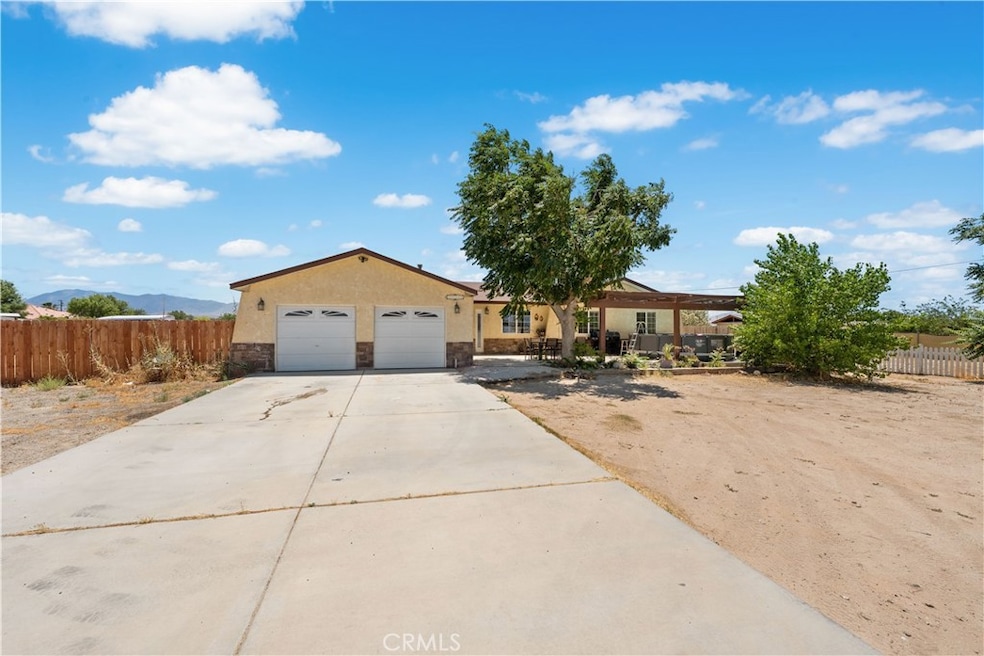 11138 E Avenue r2, Littlerock, CA 93543 - photo 1