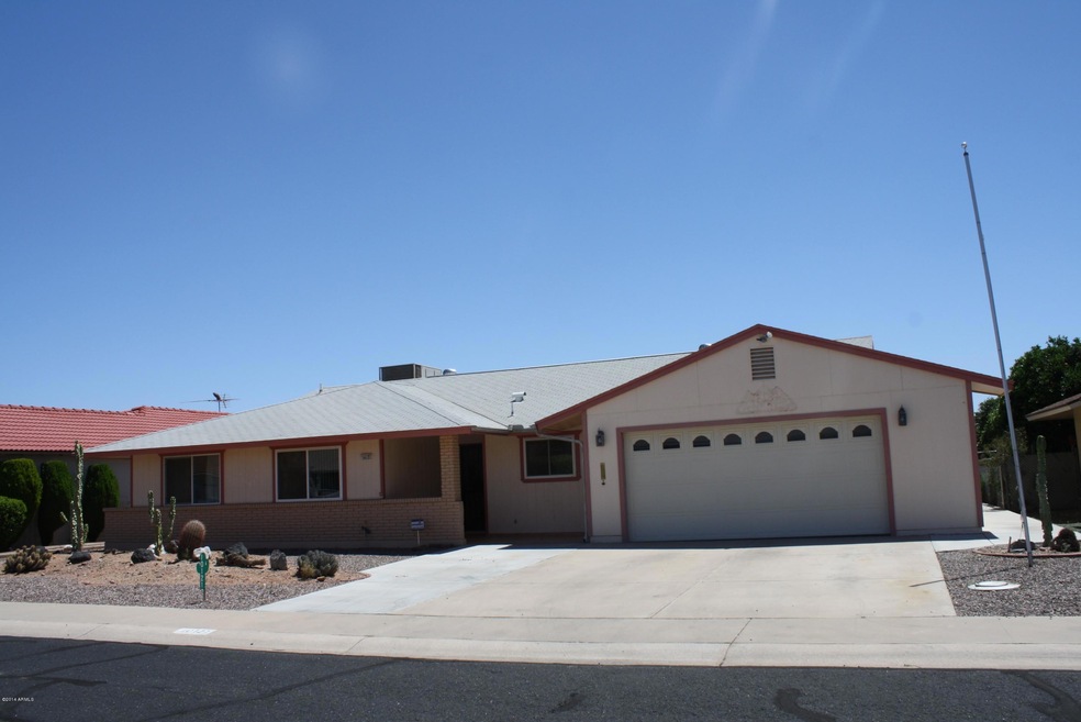 10121 W Cheryl Dr, Sun City, AZ 85351 - photo 1