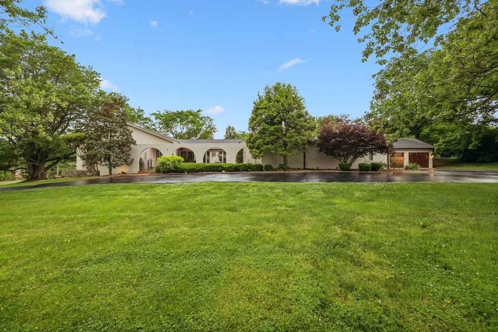 321 Granny White Pike, Brentwood, TN 37027 - photo 1