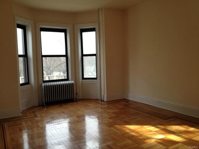 214 E Mosholu Pkwy S, Bronx, NY 10458 - photo 1