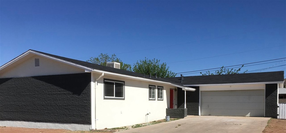 1832 Crescent Dr, Alamogordo, NM 88310 - photo 1