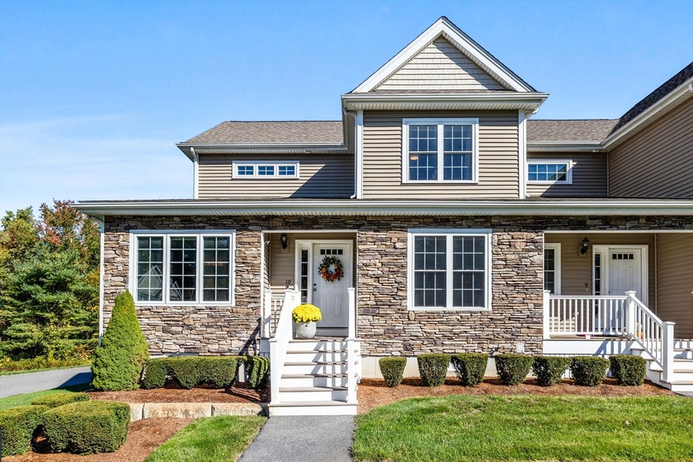 28 Essex Cir unit 10, Raynham, MA 02767 - photo 1
