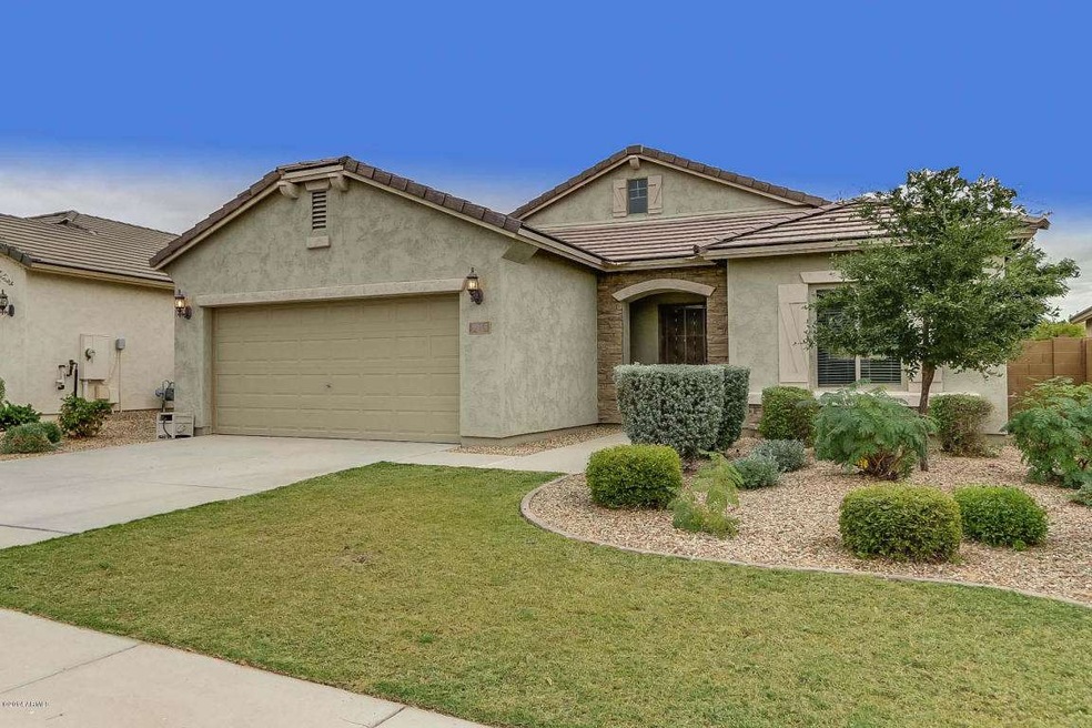 8915 North Dinino Court | Welcome Home!