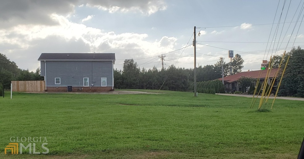 348 Zion Church Rd, Braselton, GA 30517 - photo 1