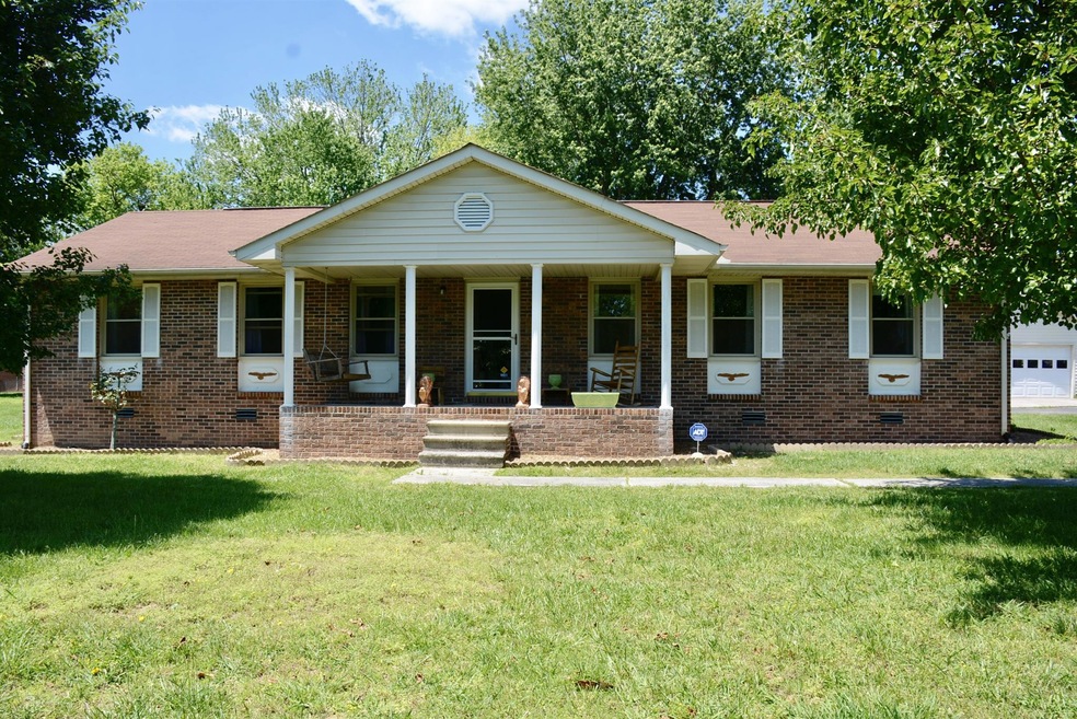 Welcome Home to 15 Grandview Dr