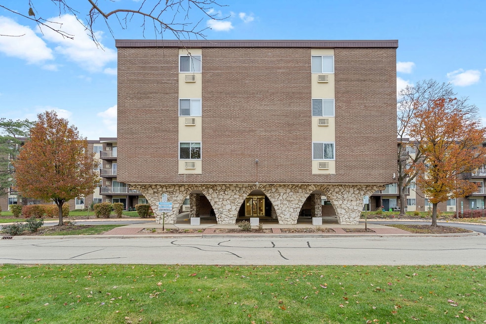 unlisted-address, Lombard, IL 60148 - photo 1