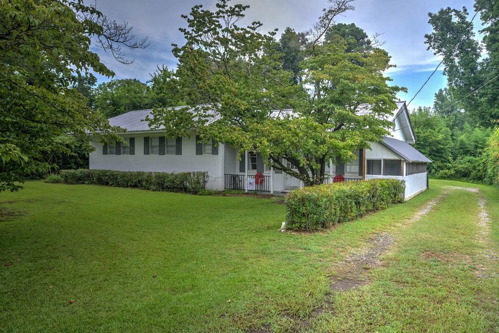 FE6CAD7E-0889-4560-89BB-35602AEF653A