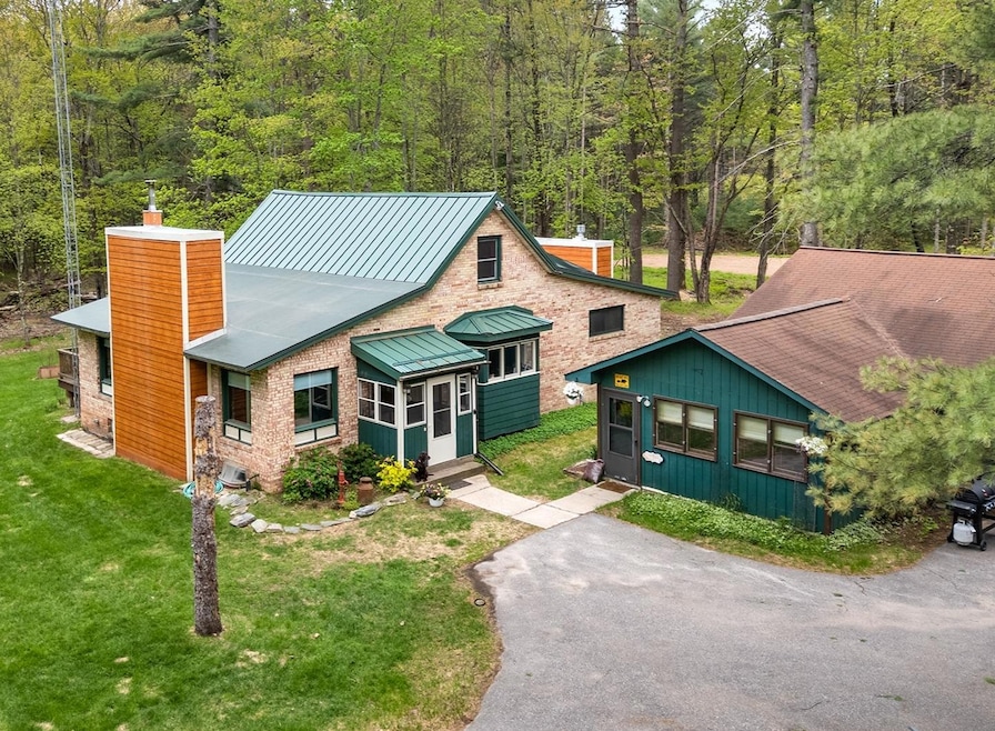 For Sale $575,000 • Co-Listing Agent