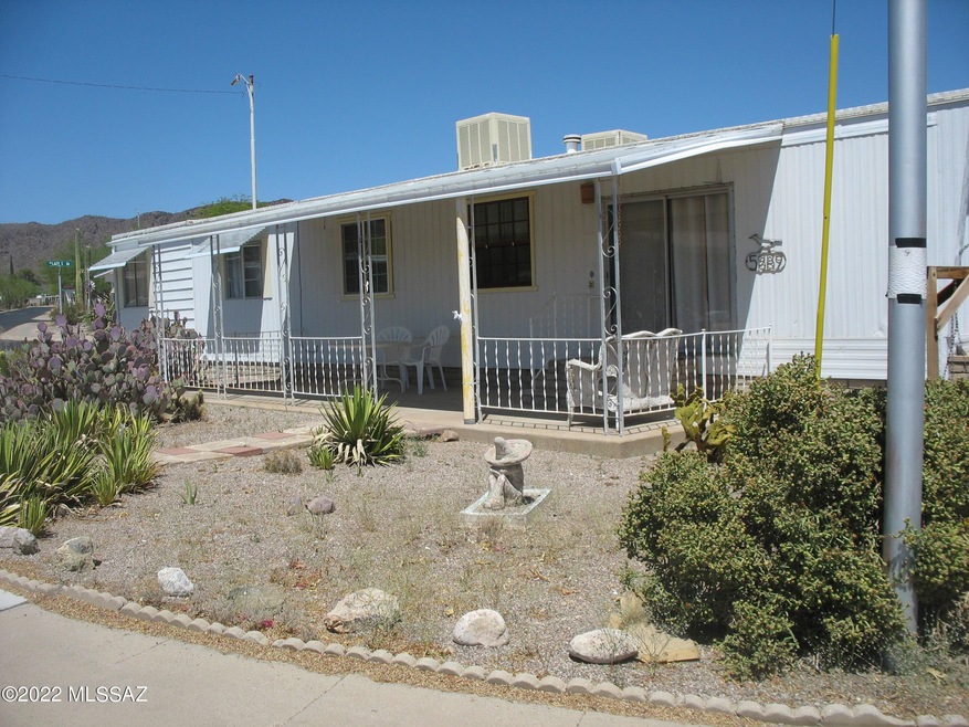 5889 Lazy S Covered Porch