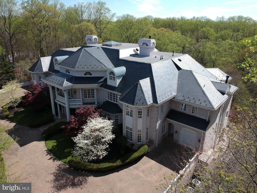 7013 Natelli Woods Ln, Bethesda, MD 20817 - photo 1