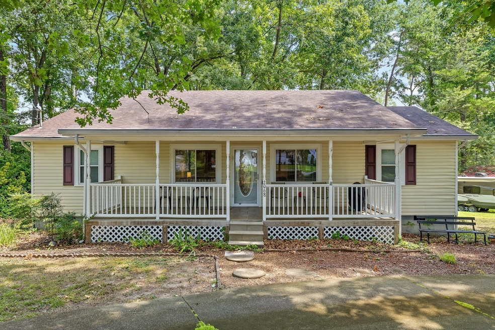 2068 Mulberry Ln, Tunnel Hill, GA 30755 - photo 1