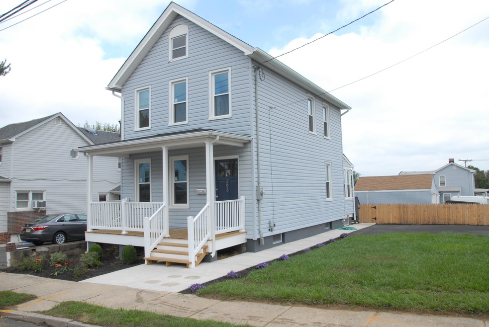 303 Walnut St, South Amboy, NJ 08879 - photo 1