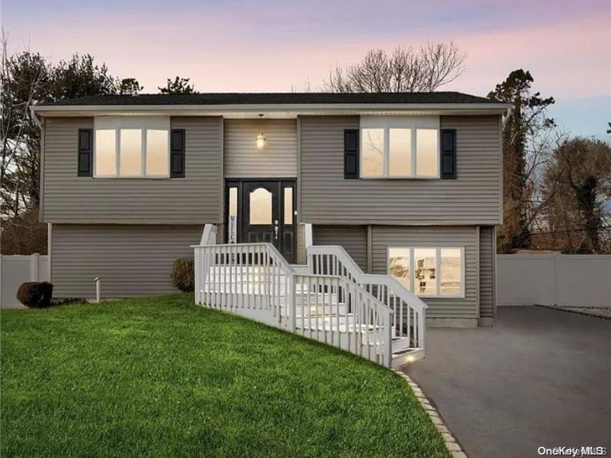 412 Greenbelt Pkwy unit 412 A, Holtsville, NY 11742 - photo 1