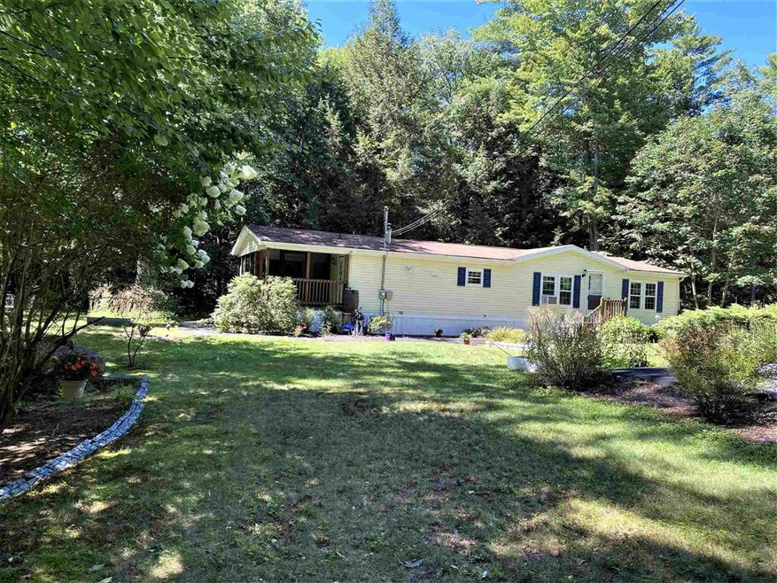 27 Raccoon Aly, Hillsborough, NH 03244 - photo 1