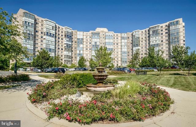 Potomac Ridge at Lansdowne Woods unit 715, Leesburg, VA 20176 - photo 1