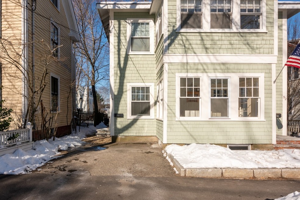 52-54 Marlboro St unit 1, Newburyport, MA 01950 - photo 1