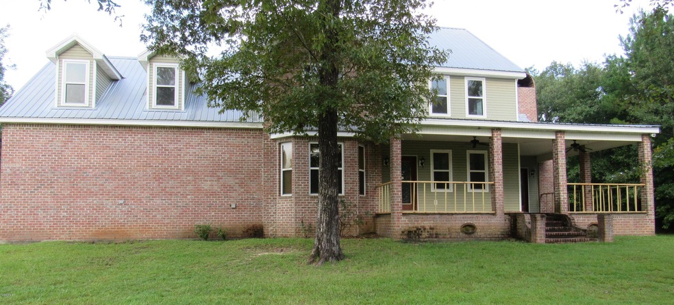 FRONT OF HOUSE 2