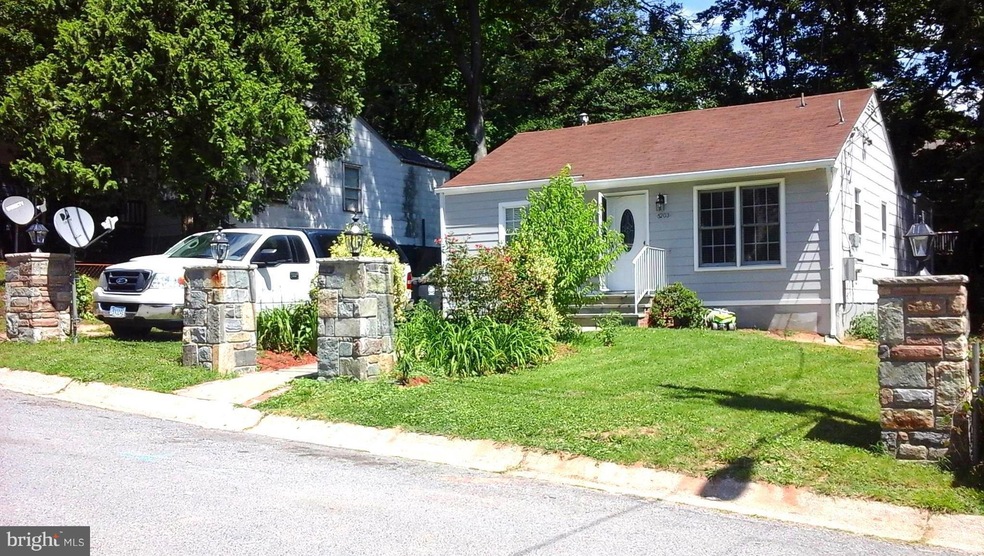 5203 60th Ave, Hyattsville, MD 20781 - photo 1