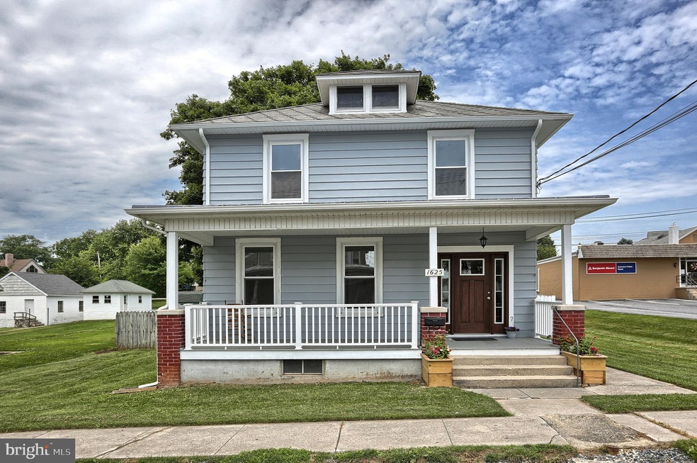 1625 E Chocolate Ave, Hershey, PA 17033 - photo 1