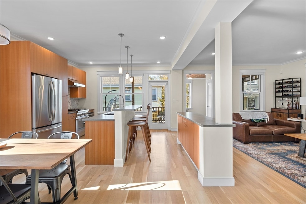 2 Village St unit 2, Somerville, MA 02143 - photo 1