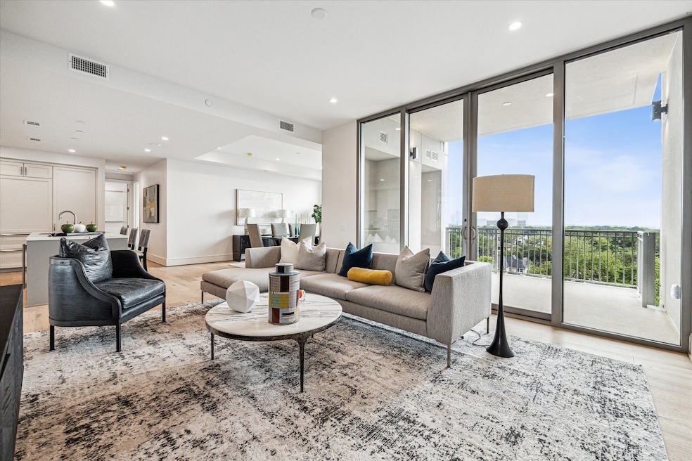 Open living space with expansive floor-to-ceiling