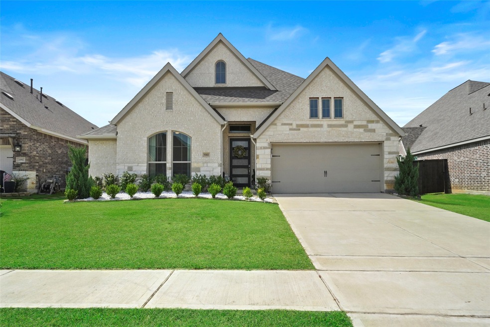 9303 Mont Ellie Ln, Tomball, TX 77375 - photo 1