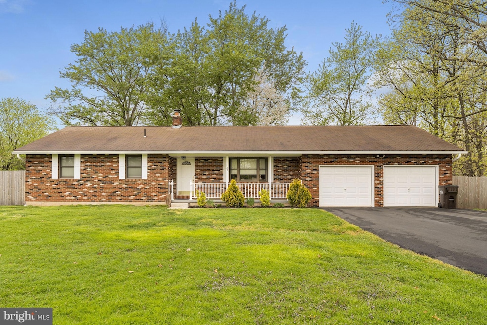 125 E Central Ave, Telford, PA 18969 - photo 1