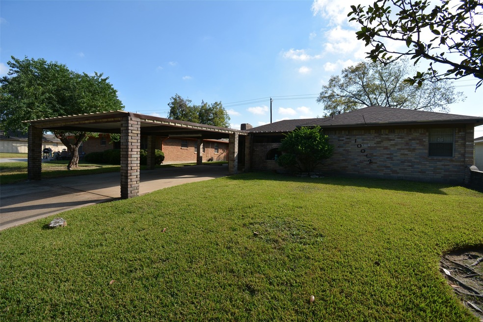 10012 Woodwick St, Houston, TX 77016 - photo 1