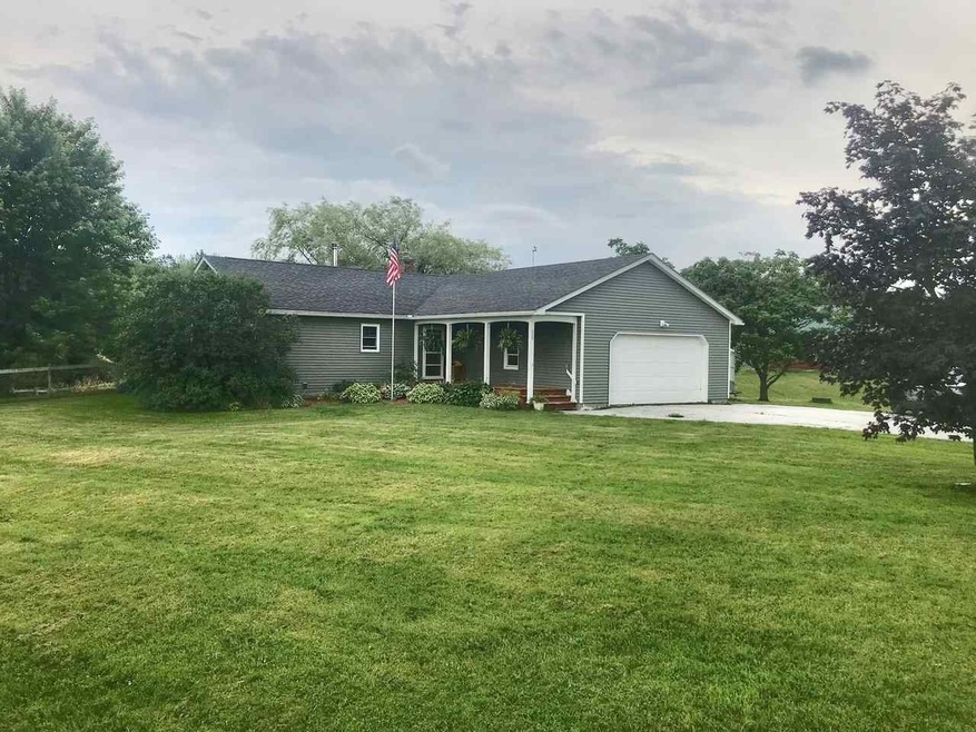 209 Brick Church Rd, Fairfax, VT 05454 - photo 1