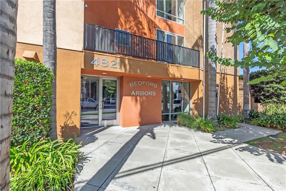 4821 Bakman Ave unit 201, North Hollywood, CA 91601 - photo 1