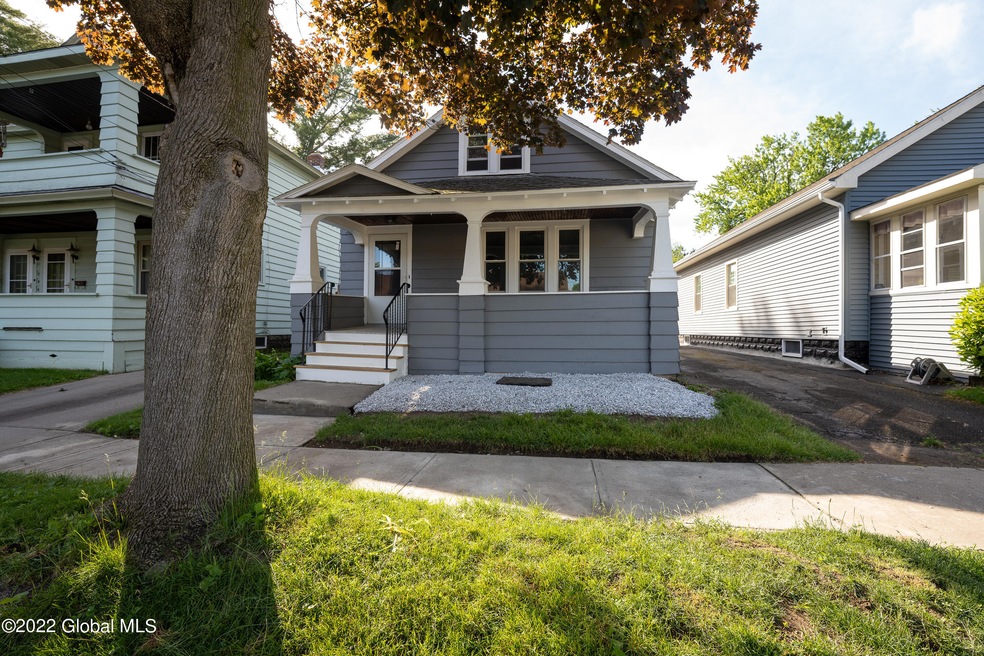 204 Swan St, Schenectady, NY 12302 - photo 1