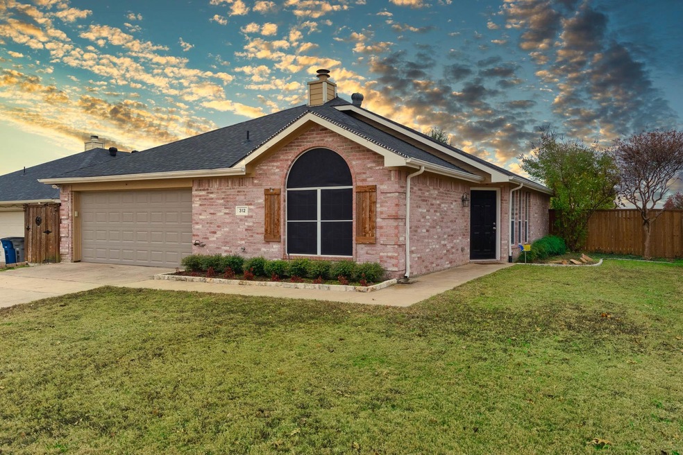 312 Lake Texoma Dr, Wylie, TX 75098 - photo 1