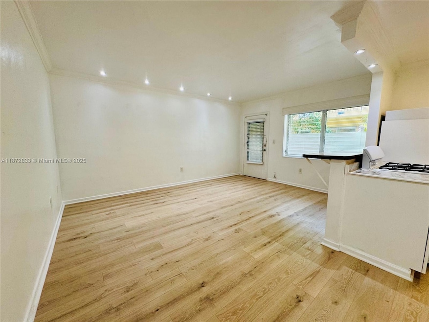 65 Washington Ave unit 3, Miami Beach, FL 33139 - photo 1