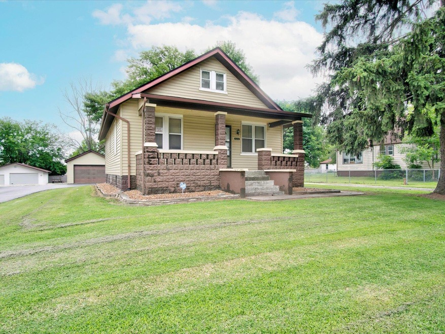 Welcome Home to 1616 S. Illinois Street, Belleville, IL 62220!