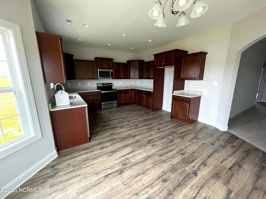 1008 Flounder Run, New Bern, NC 28562 - photo 1