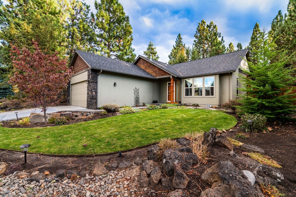 19905 Antler Point, Bend-12