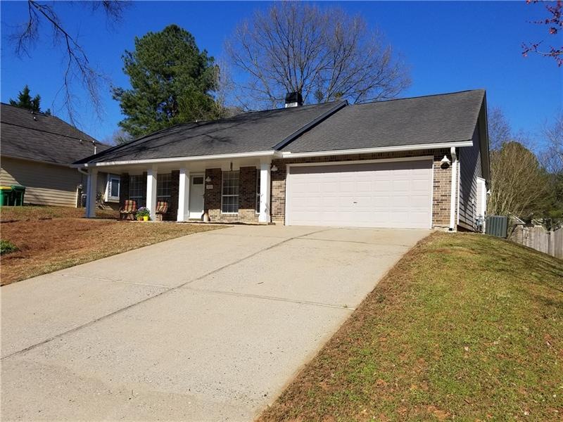 10745 Willow Meadow Cir, Alpharetta, GA 30022 - photo 1