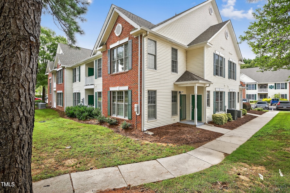2213kudrowln-exterior-1