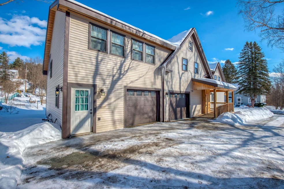 23 Park Ave unit 1st Floor, Littleton, NH 03561 - photo 1